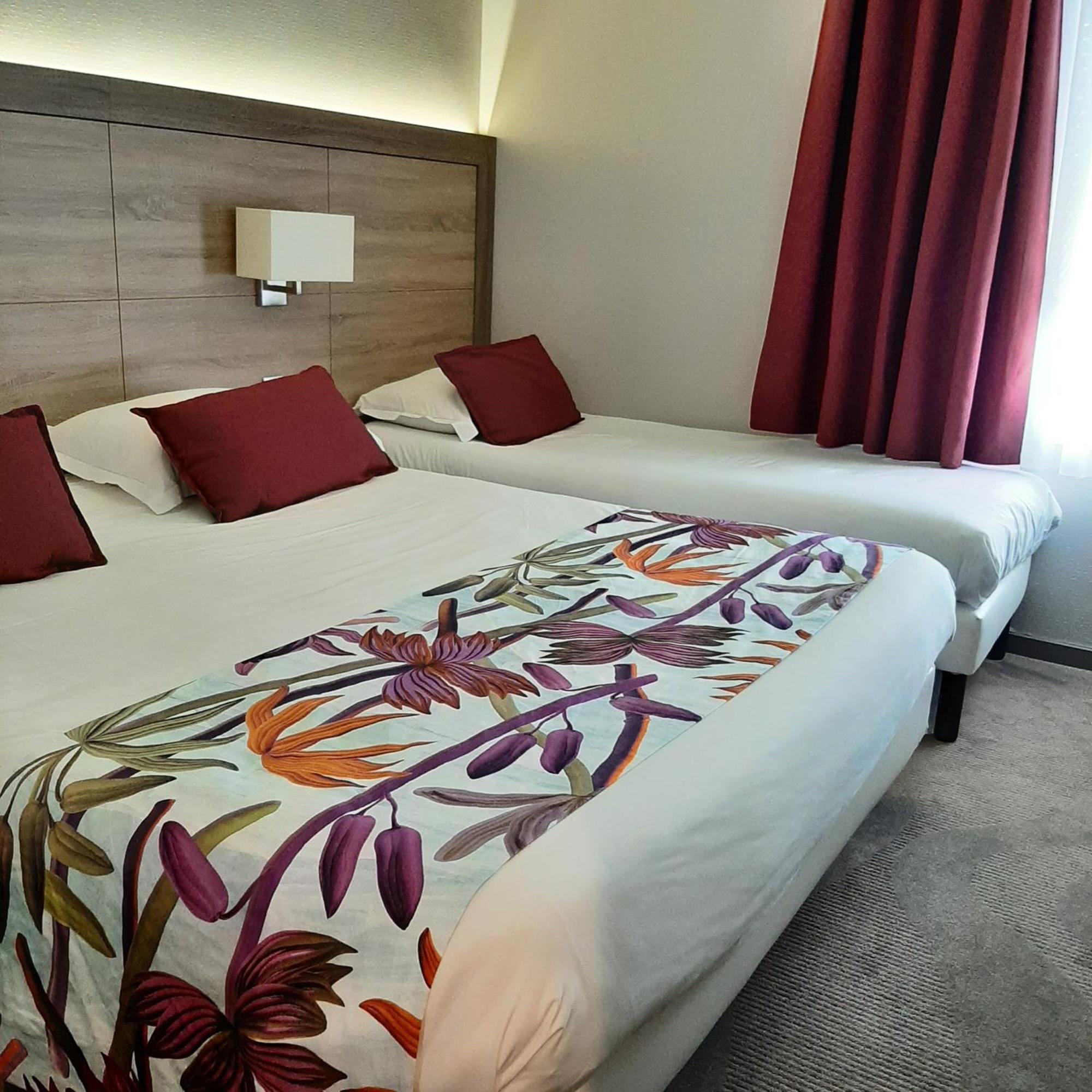 Logis Hotel Relais Saint Jacques - Chateauroux Déols 외부 사진